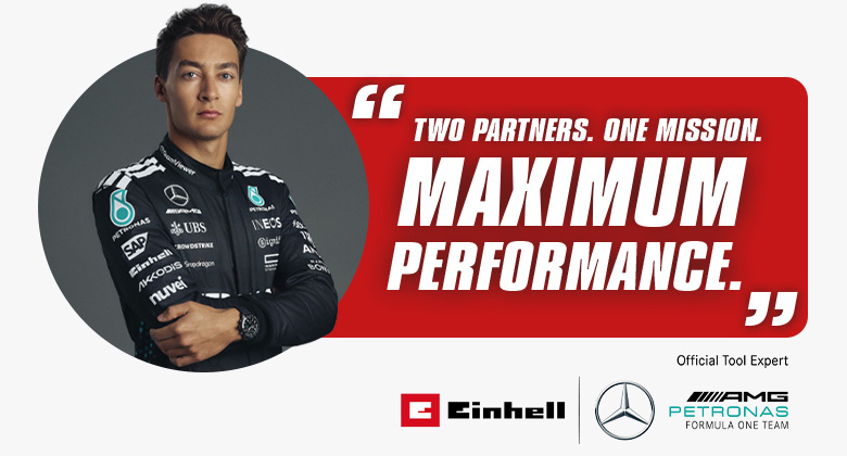 George Russell i racingutrustning bredvid citatet på en röd bakgrund ”Två partner. Ett uppdrag. Maximum performance.” och logotyper av Einhell och Mercedes-AMG PETRONAS F1 Team.